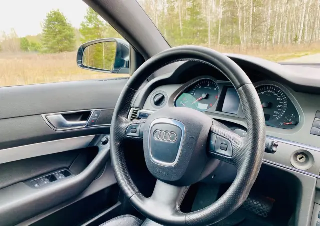 AUDI A6 Avant 3.0 TDI tiptronic quattro