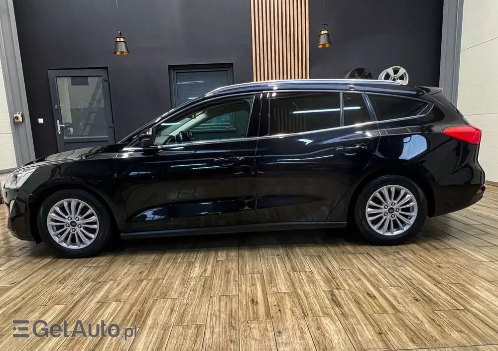 FORD Focus Turnier 1.5 EcoBlue Start-Stopp-System TITANIUM