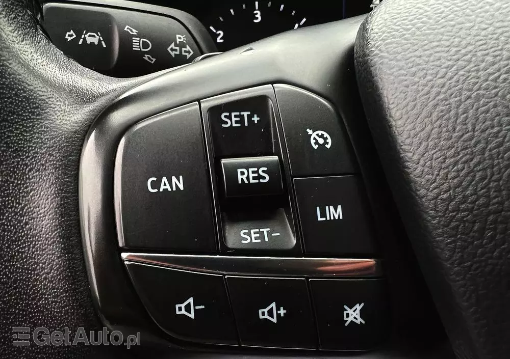 FORD Focus Turnier 1.5 EcoBlue Start-Stopp-System TITANIUM