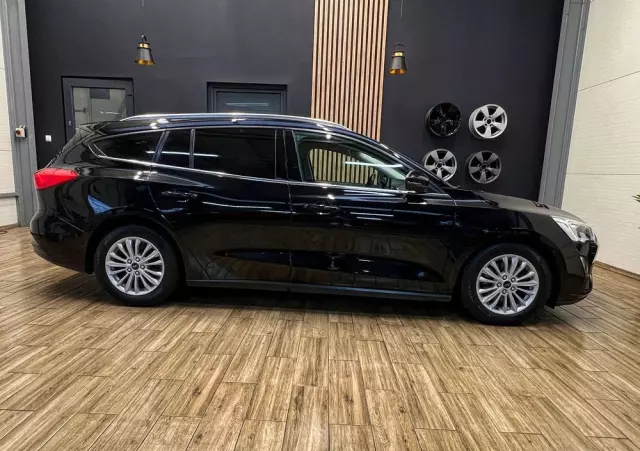 FORD Focus Turnier 1.5 EcoBlue Start-Stopp-System TITANIUM