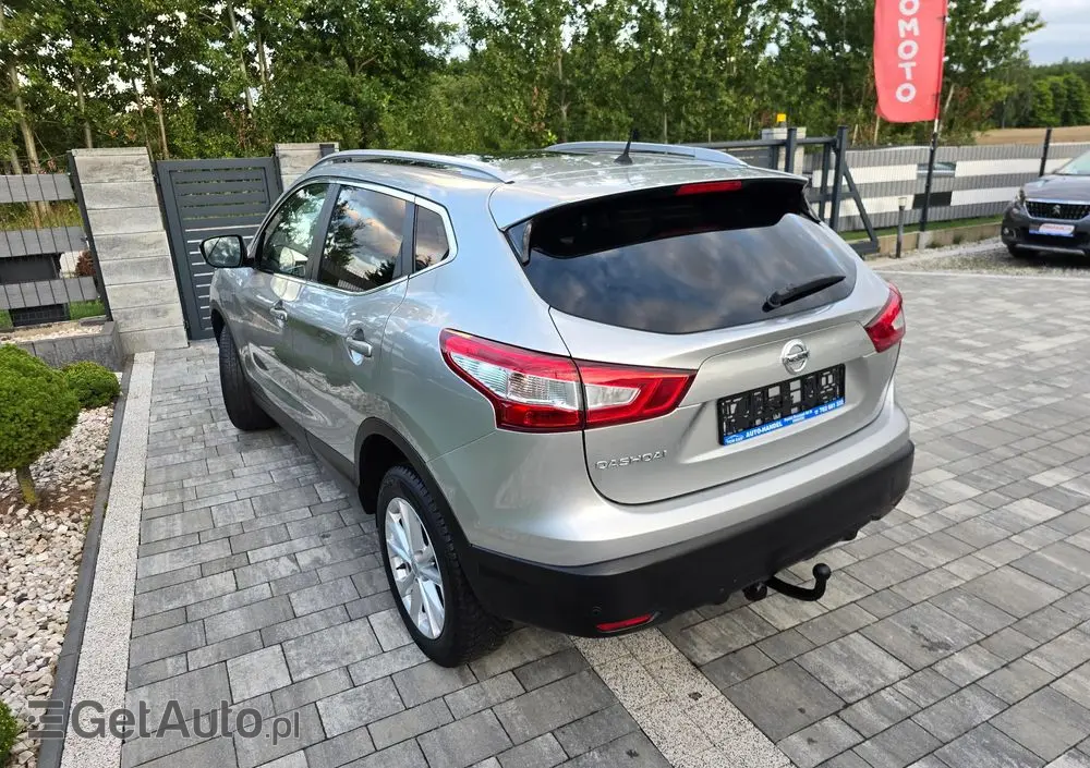 NISSAN Qashqai 1.2 DIG-T Tekna