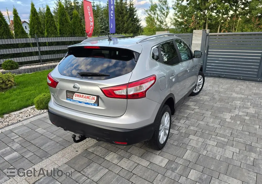 NISSAN Qashqai 1.2 DIG-T Tekna