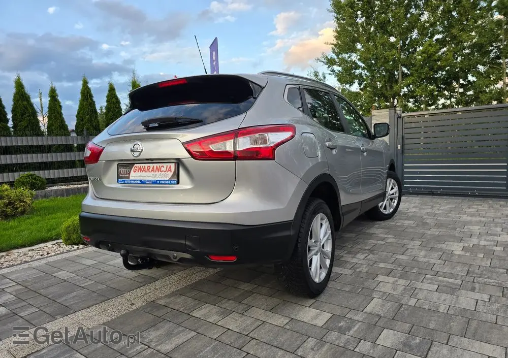 NISSAN Qashqai 1.2 DIG-T Tekna