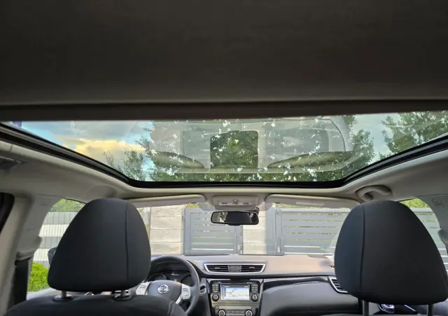 NISSAN Qashqai 1.2 DIG-T Tekna