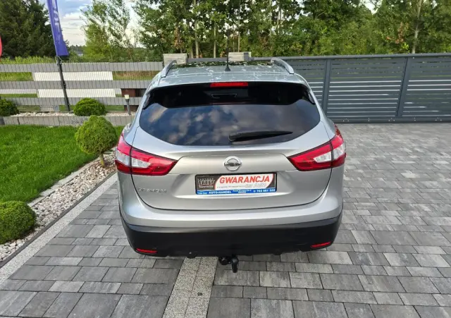 NISSAN Qashqai 1.2 DIG-T Tekna