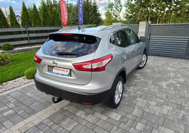 NISSAN Qashqai 1.2 DIG-T Tekna