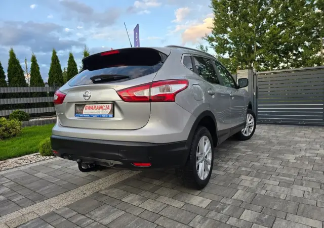 NISSAN Qashqai 1.2 DIG-T Tekna