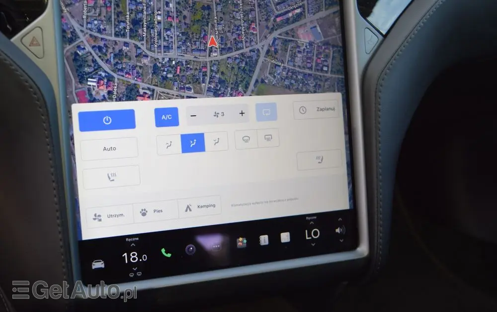 TESLA Model S 