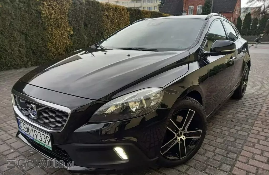 VOLVO V40 Cross Country 