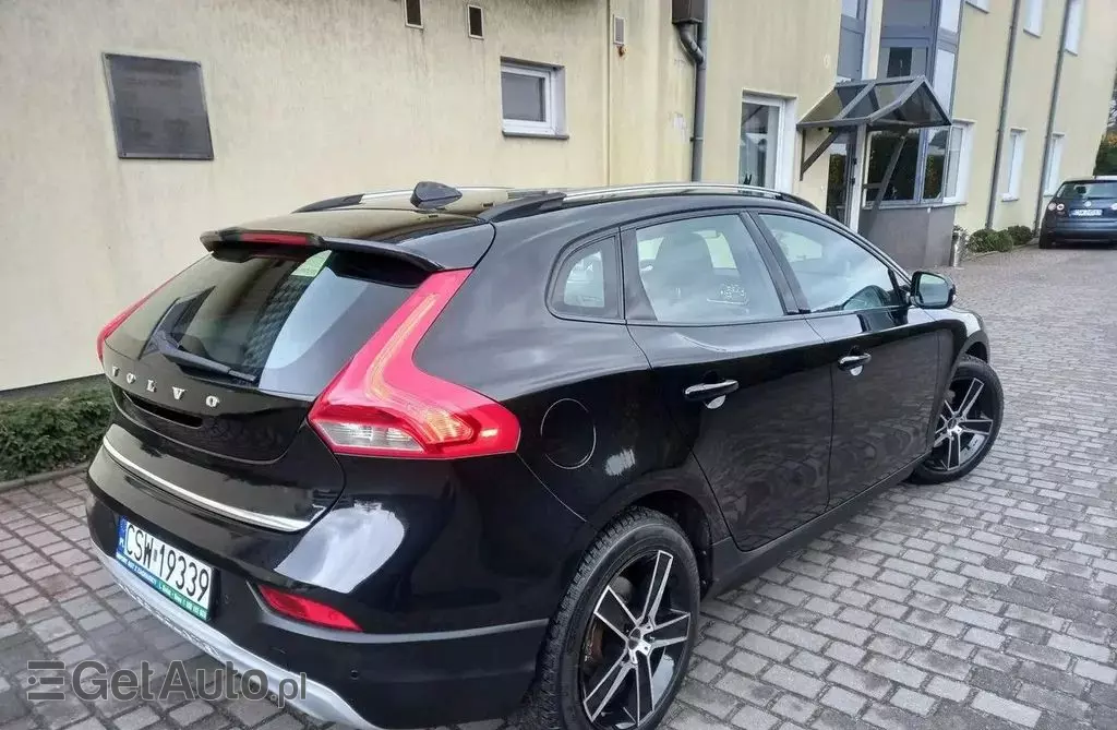 VOLVO V40 Cross Country 