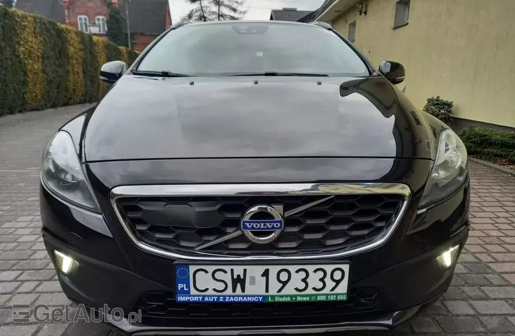 VOLVO V40 Cross Country 