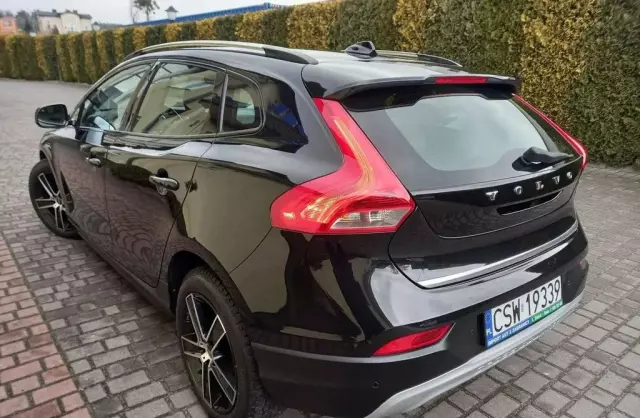 VOLVO V40 Cross Country 