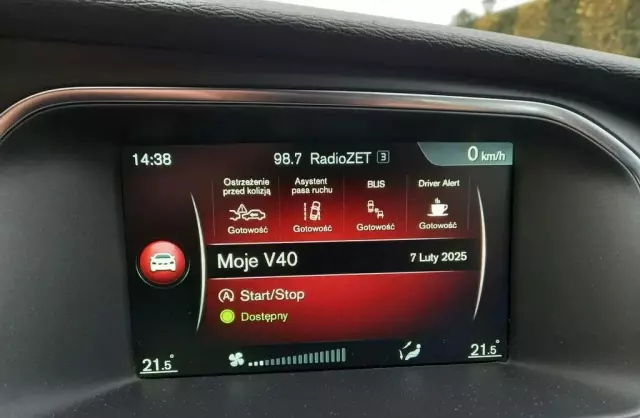 VOLVO V40 Cross Country 