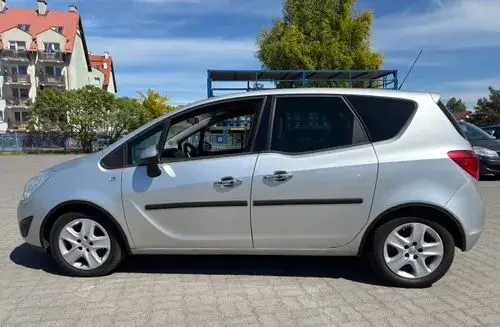 OPEL Meriva 