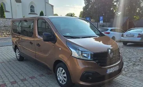RENAULT Trafic 