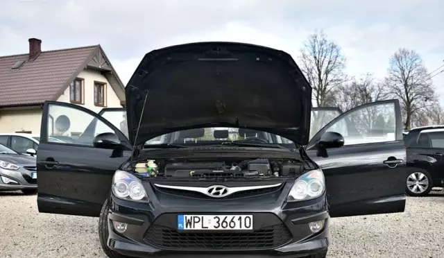 HYUNDAI I30 