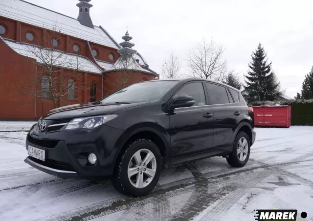 TOYOTA RAV4 