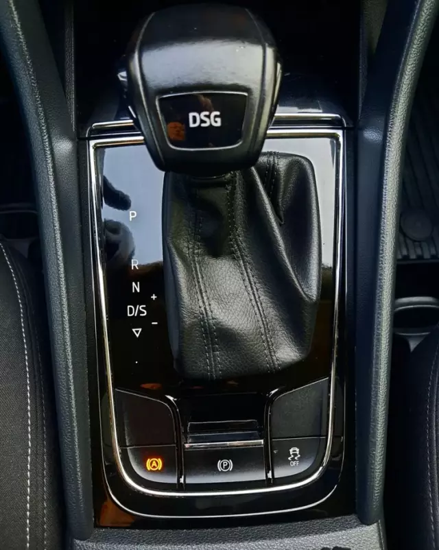 SKODA Karoq 2.0 TDI SCR 4x4 Style DSG