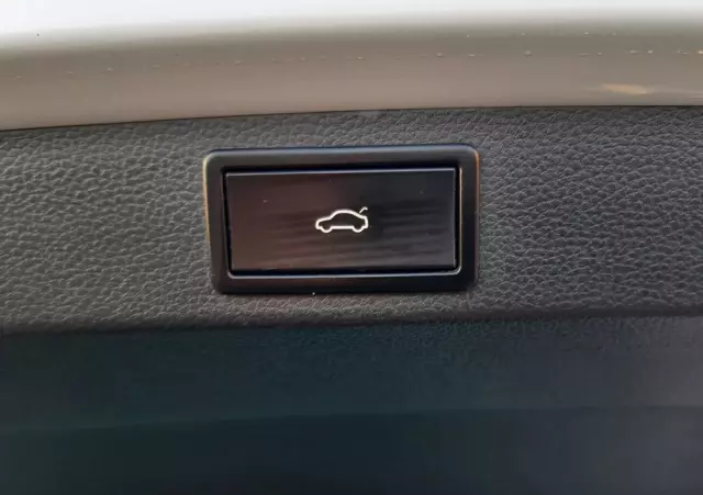 SKODA Karoq 2.0 TDI SCR 4x4 Style DSG