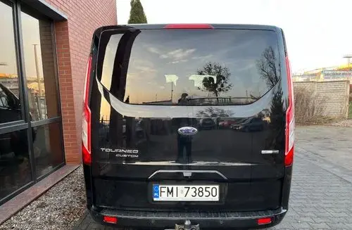 FORD Tourneo Custom 