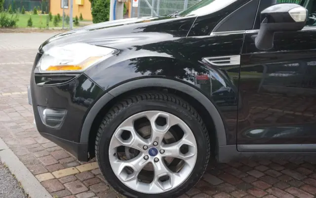 FORD Kuga 2.0 TDCi 4x4 Individual