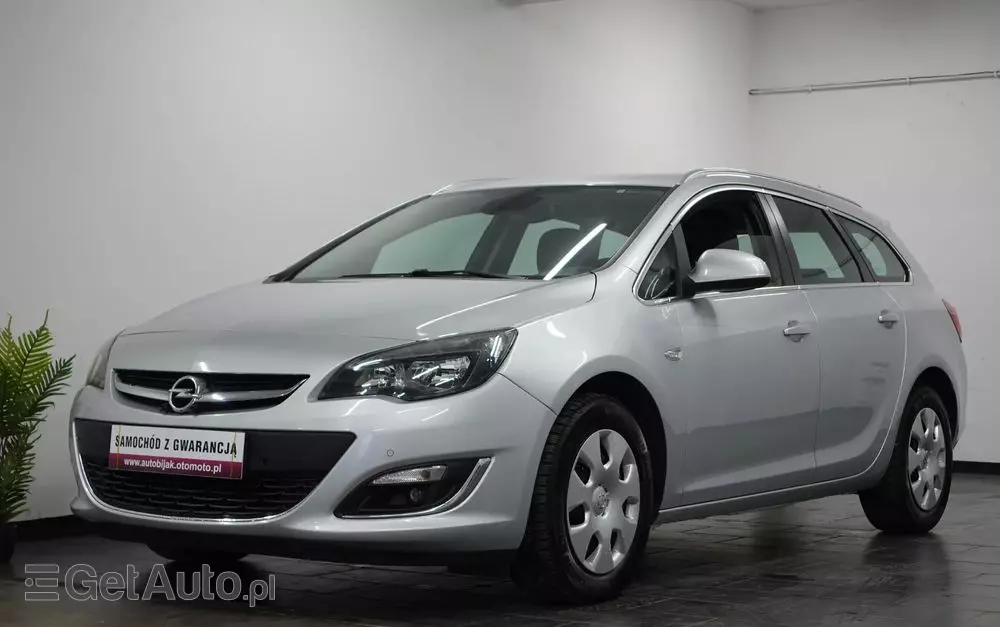 OPEL Astra IV 1.6 CDTI Cosmo