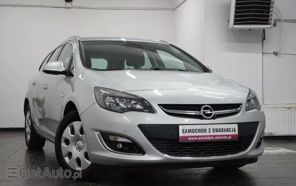 OPEL Astra IV 1.6 CDTI Cosmo