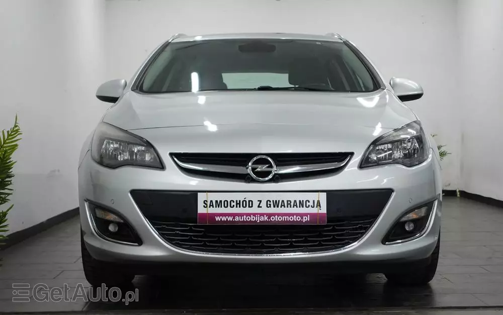OPEL Astra IV 1.6 CDTI Cosmo