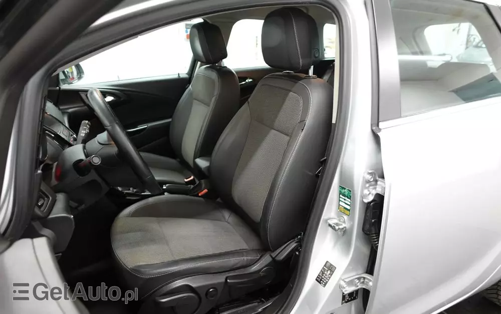 OPEL Astra IV 1.6 CDTI Cosmo