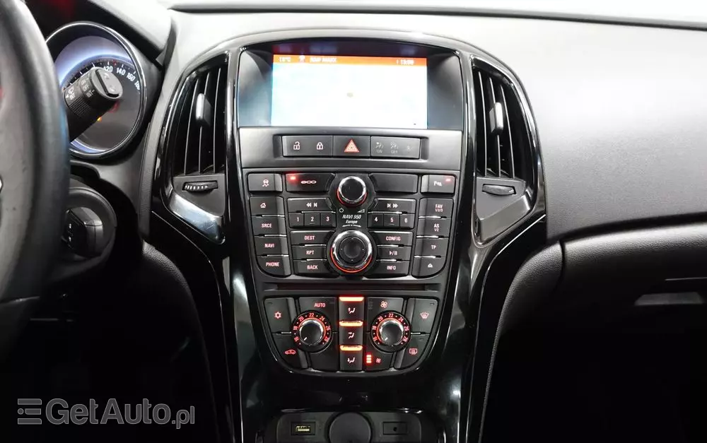 OPEL Astra IV 1.6 CDTI Cosmo