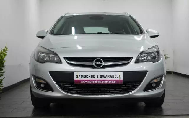 OPEL Astra IV 1.6 CDTI Cosmo
