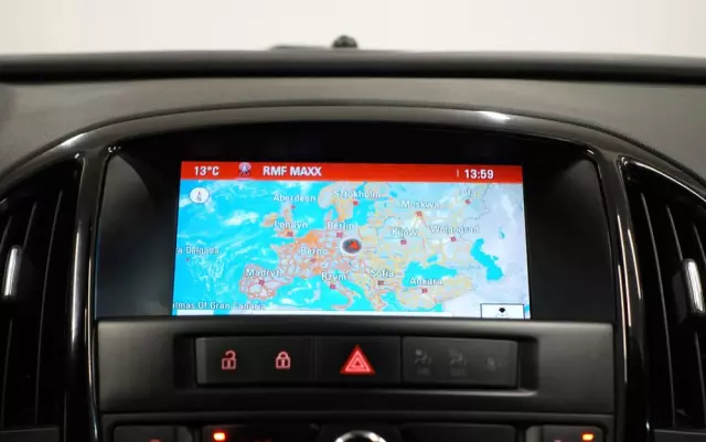 OPEL Astra IV 1.6 CDTI Cosmo