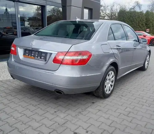 MERCEDES-BENZ Klasa E 