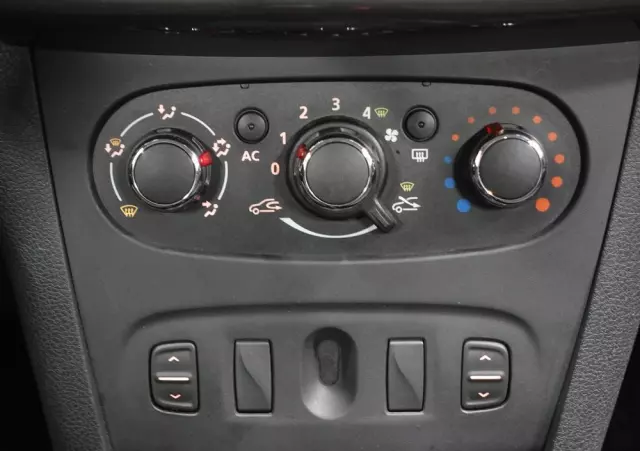 DACIA Sandero 1.5 dCi Laureate