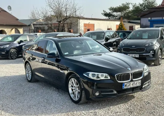 BMW Seria 5 530d xDrive Luxury Line