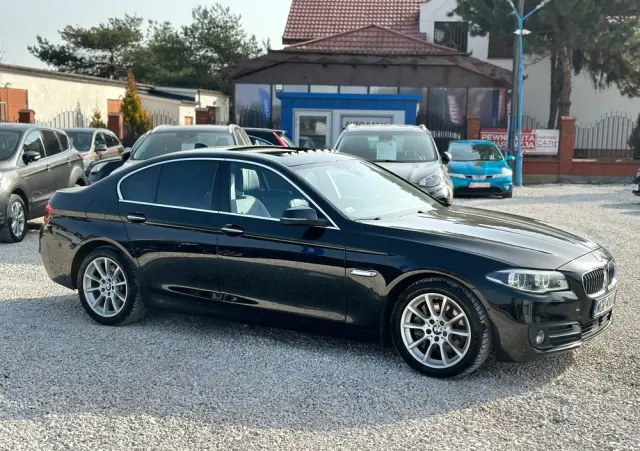 BMW Seria 5 530d xDrive Luxury Line