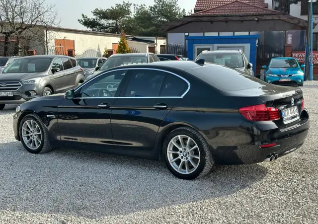 BMW Seria 5 530d xDrive Luxury Line
