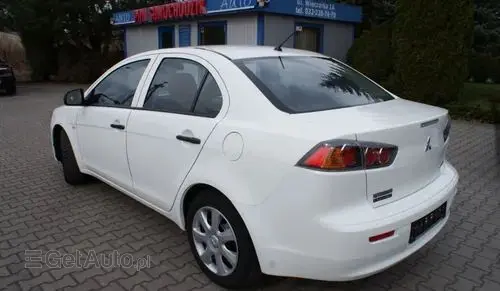 MITSUBISHI Lancer 
