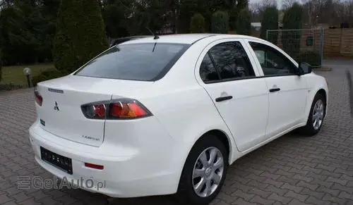 MITSUBISHI Lancer 