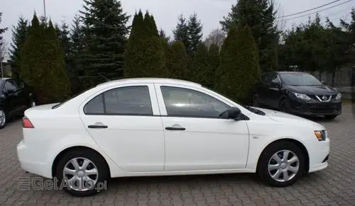 MITSUBISHI Lancer 