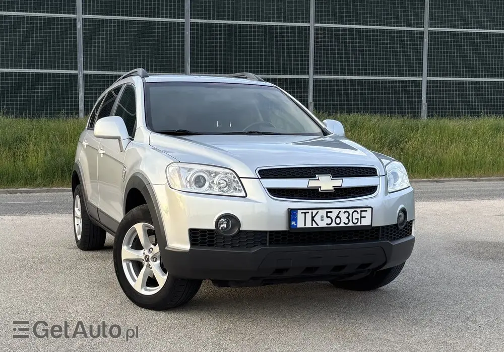 CHEVROLET Captiva 2.4 2WD 7 Sitzer LS Family Edition