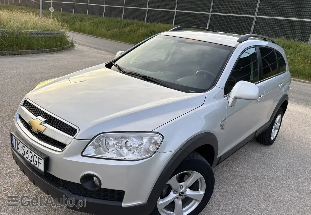 CHEVROLET Captiva 2.4 2WD 7 Sitzer LS Family Edition