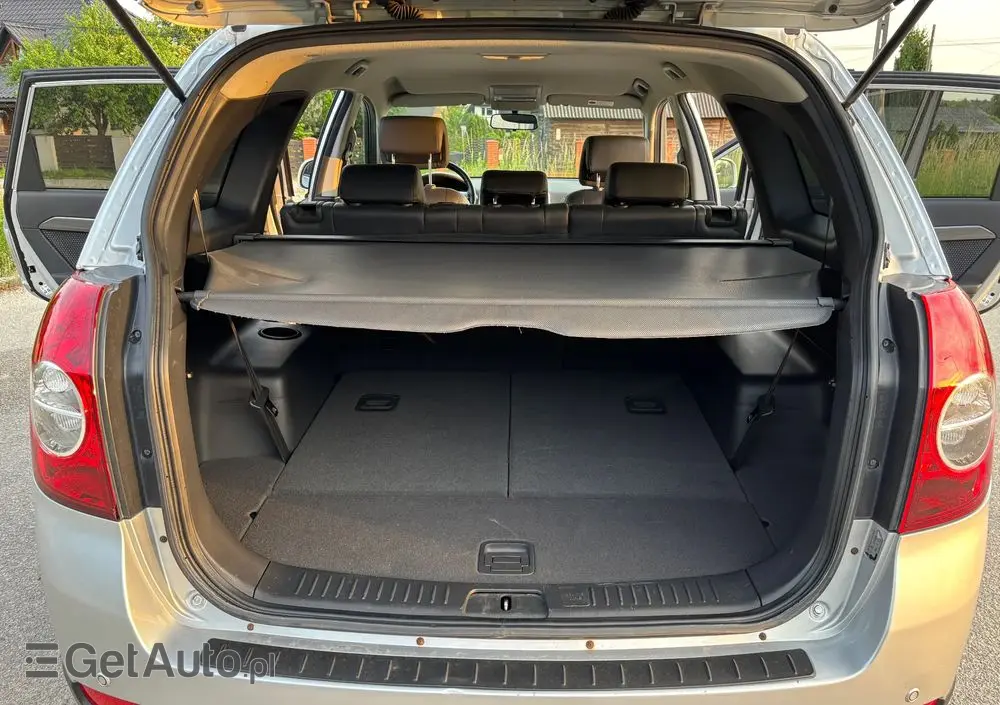 CHEVROLET Captiva 2.4 2WD 7 Sitzer LS Family Edition