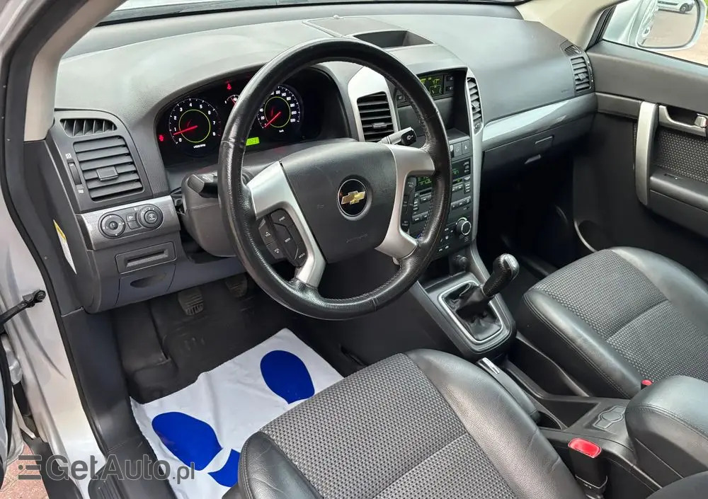 CHEVROLET Captiva 2.4 2WD 7 Sitzer LS Family Edition