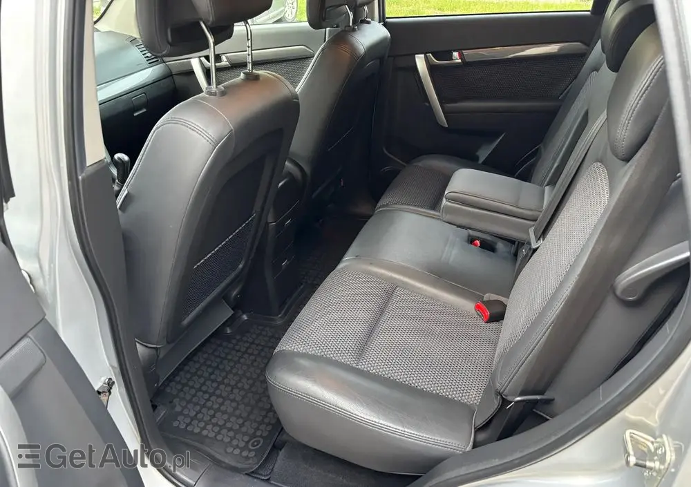 CHEVROLET Captiva 2.4 2WD 7 Sitzer LS Family Edition