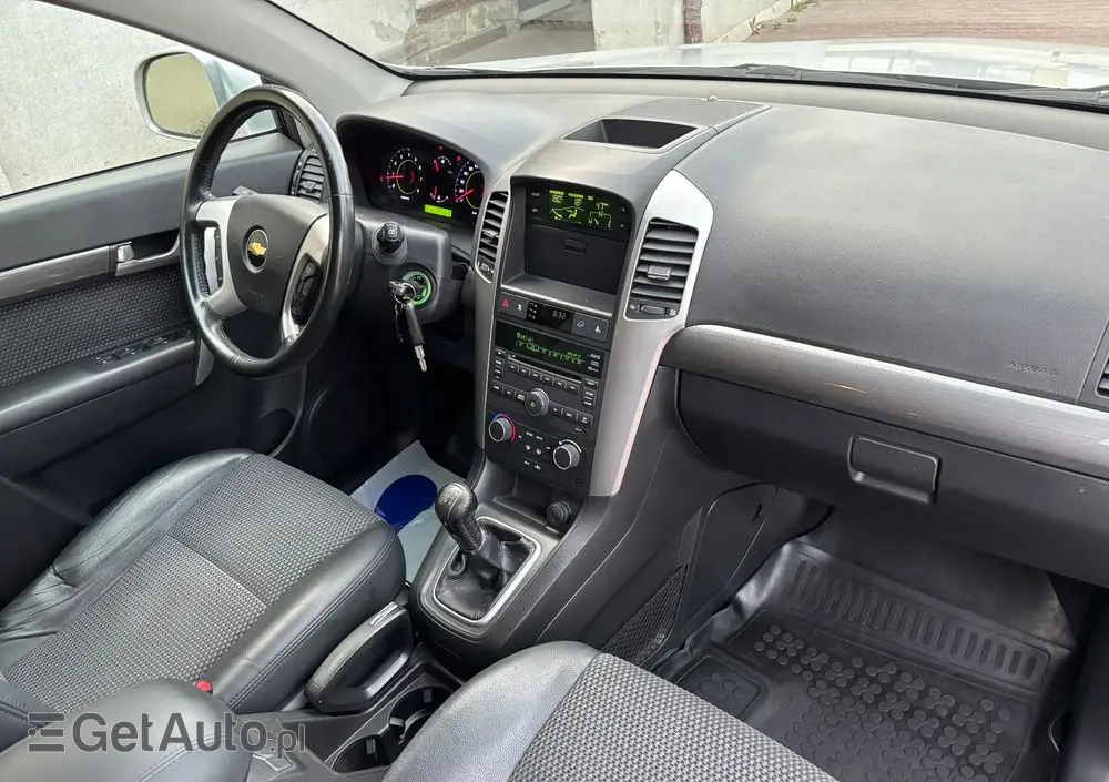 CHEVROLET Captiva 2.4 2WD 7 Sitzer LS Family Edition
