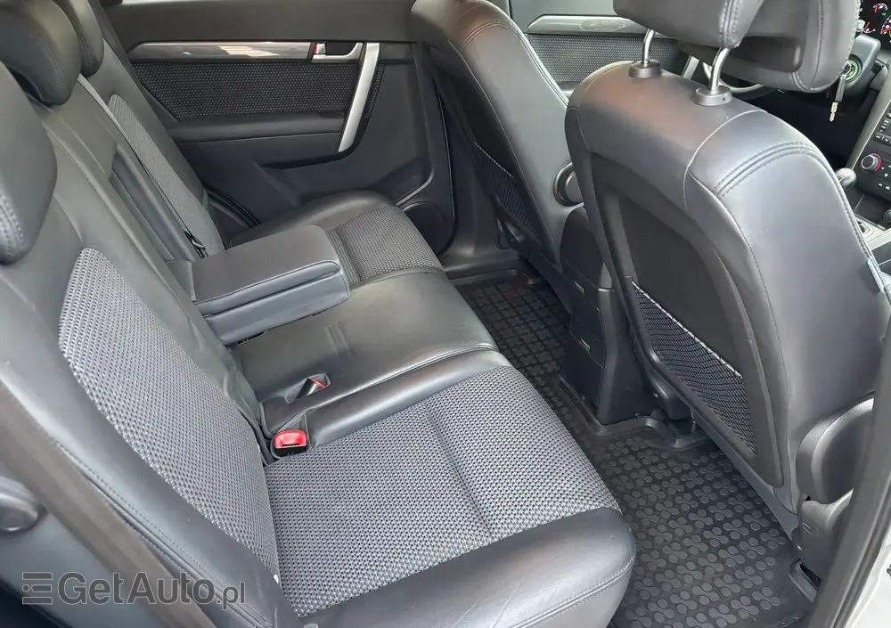 CHEVROLET Captiva 2.4 2WD 7 Sitzer LS Family Edition