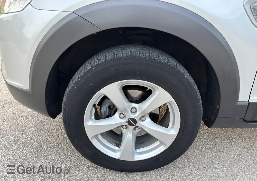 CHEVROLET Captiva 2.4 2WD 7 Sitzer LS Family Edition