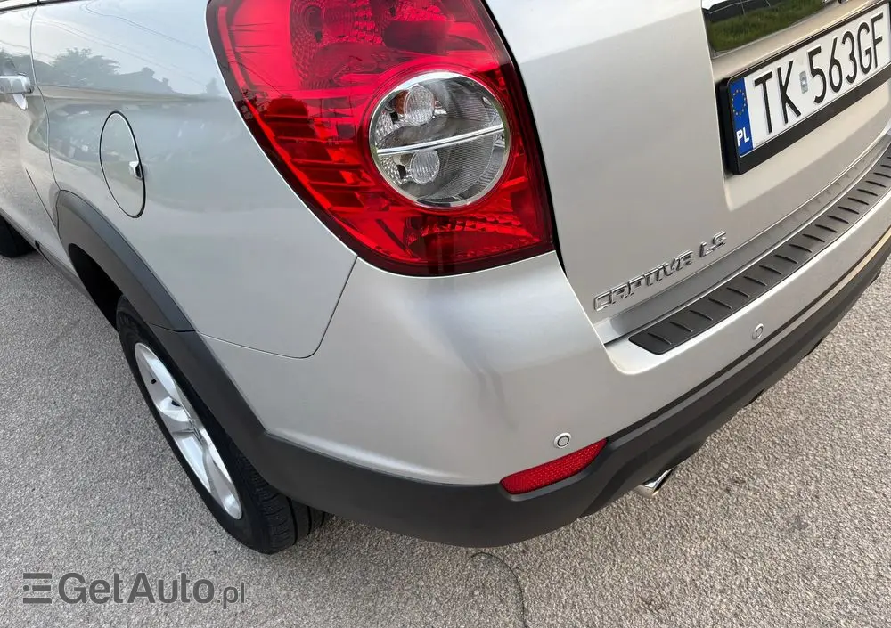CHEVROLET Captiva 2.4 2WD 7 Sitzer LS Family Edition