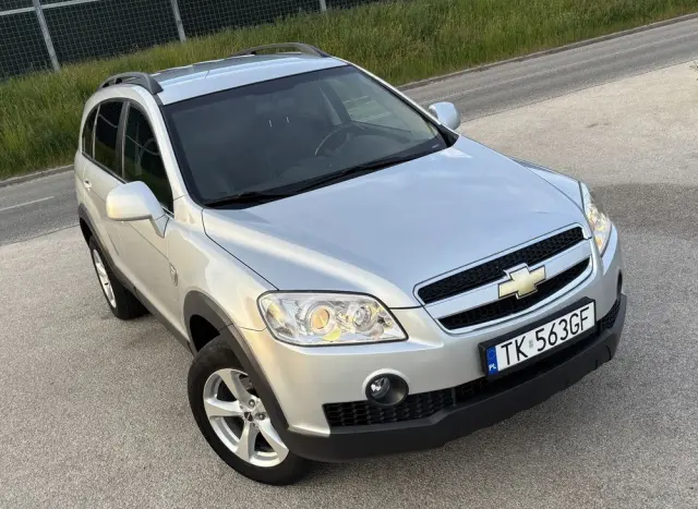CHEVROLET Captiva 2.4 2WD 7 Sitzer LS Family Edition